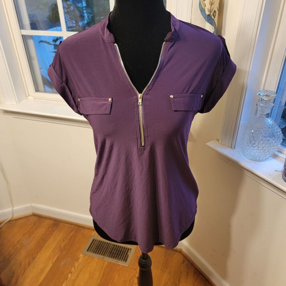 The Workshop Women’s Top Purple Zipper Accents Size‎ Small Stretchy